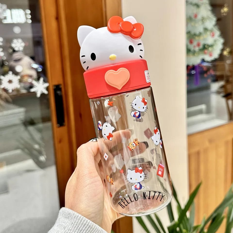 Botella Sanrio 500ml con diseño en tapa variado