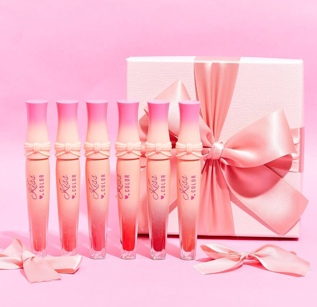 Caja de 12 piezas de labial liquido kiss color ULTRAMO