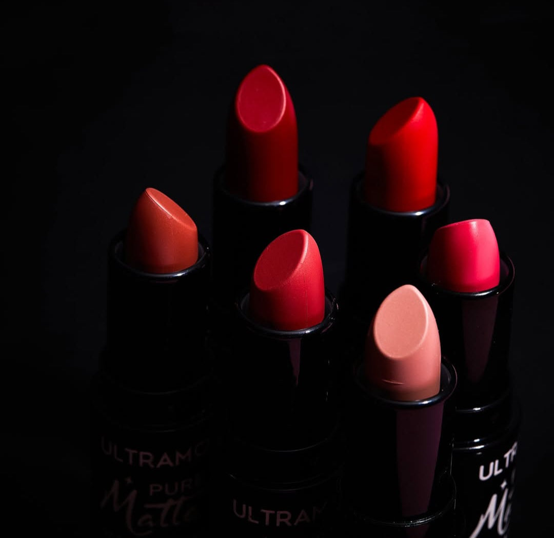 Caja de 24 labiales en barra Matte ULTRAMO