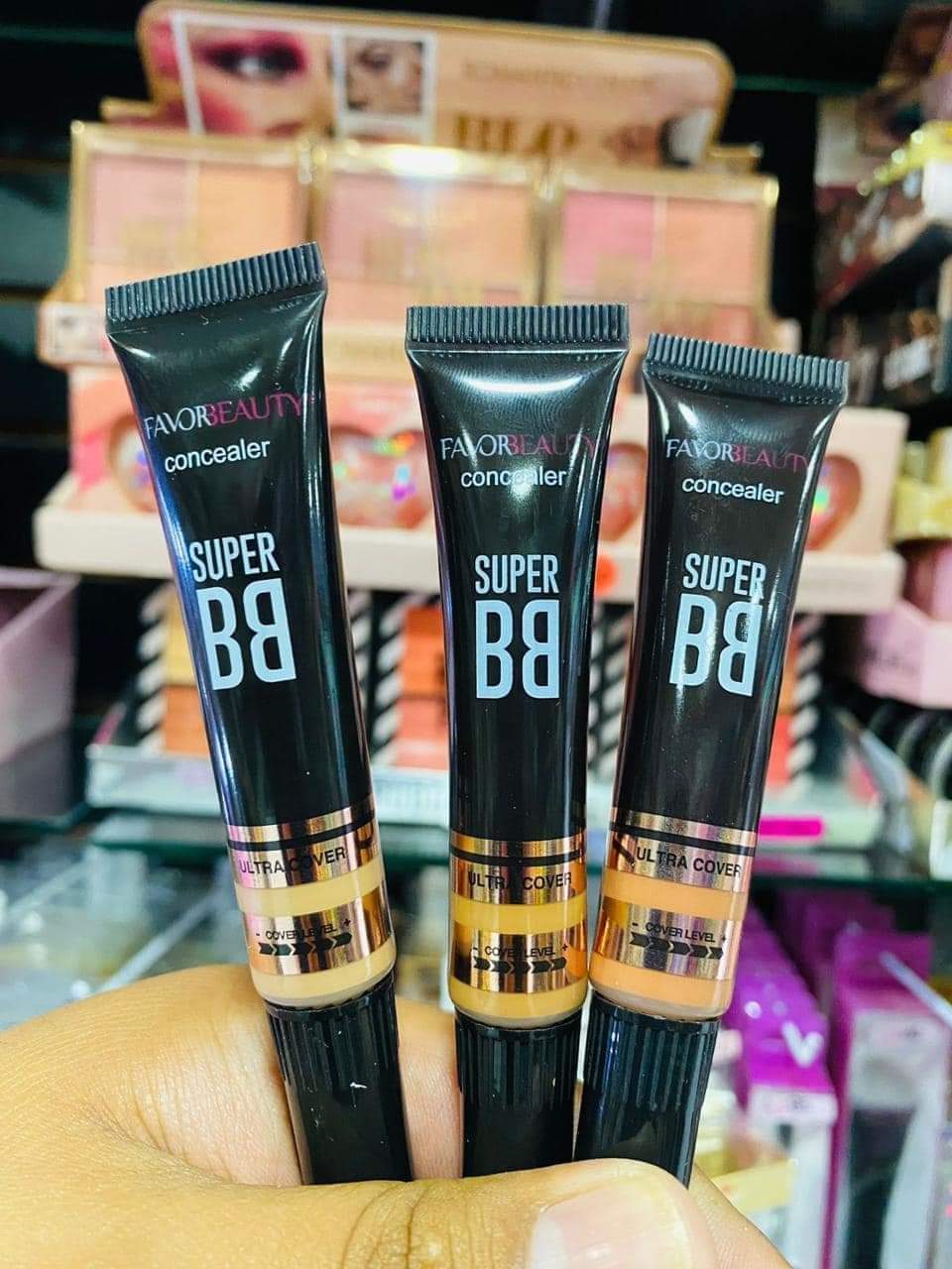 Corrector Liquido Super BB  Variado Favor Beauty