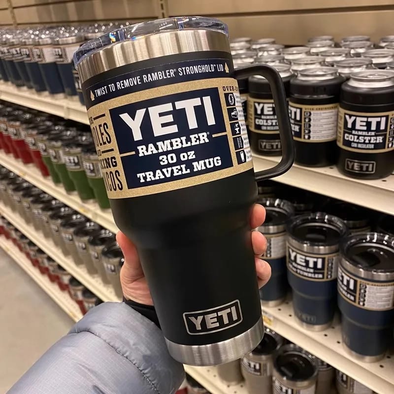 Termo Taza Yeti 30oz (887ml)  Variado incluye etiquetas originales