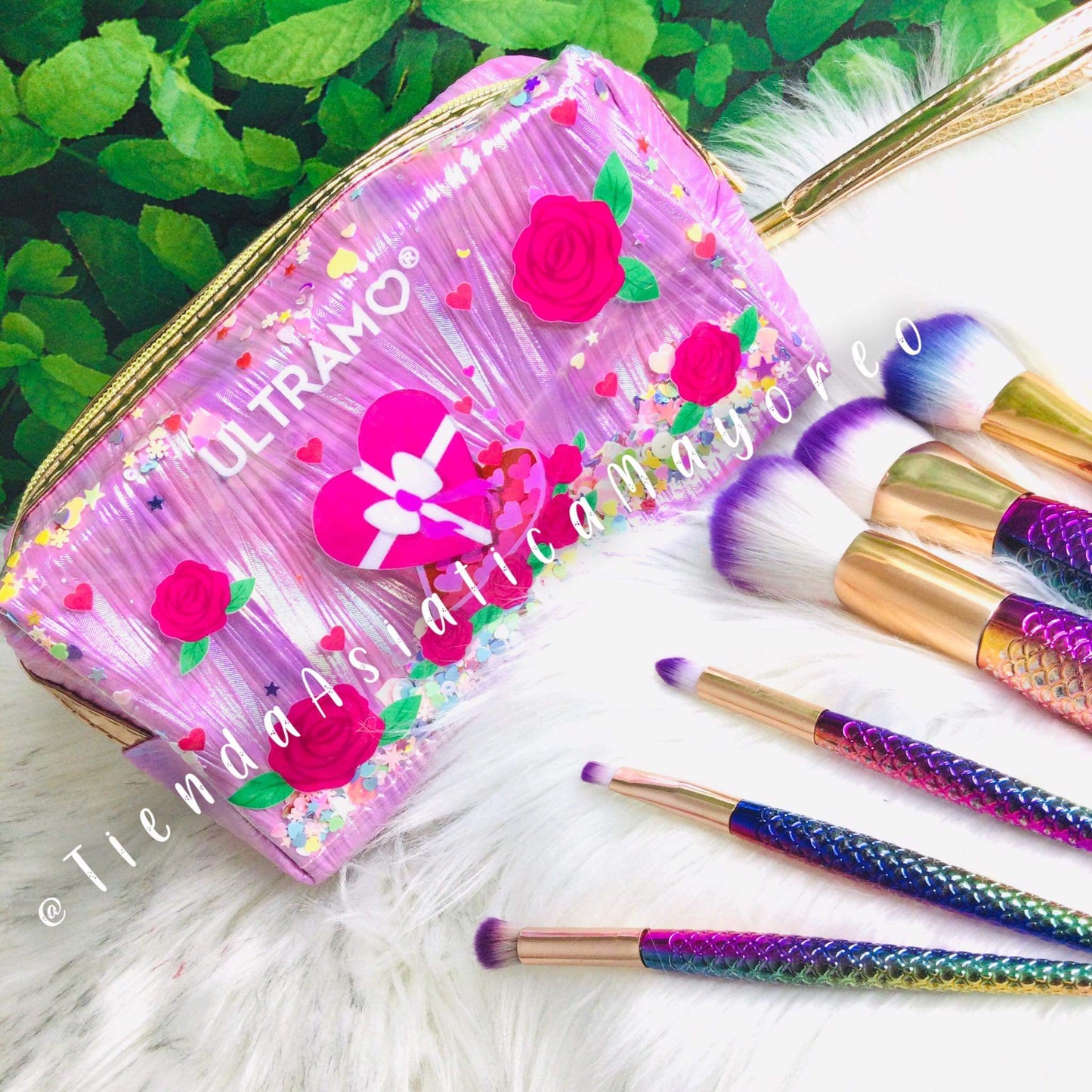 Cosmetiquera Kawaii Love variada ULTRAMO 💜