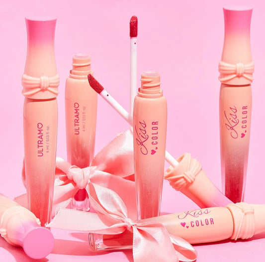 Caja de 12 piezas de labial liquido kiss color ULTRAMO