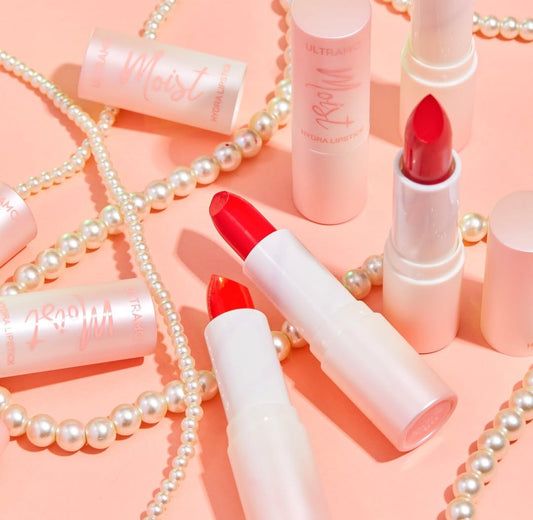 Caja de 12 labiales en barra Moist ULTRAMO