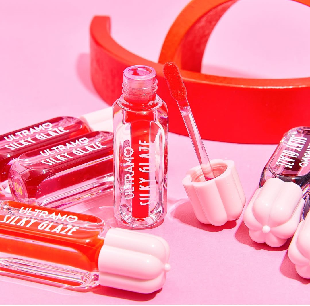 Caja de 12 labiales liquidos Silky glaze ULTRAMO